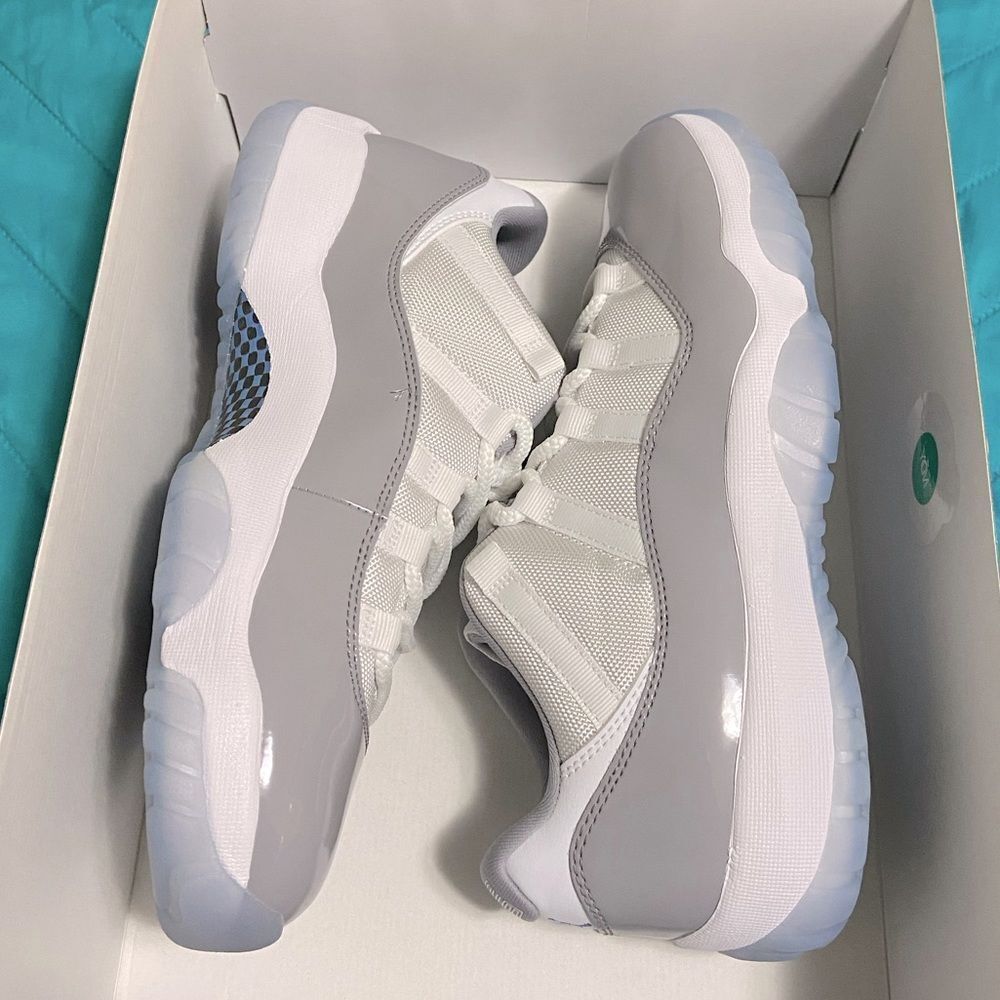 Brand New Jordan 11 Retro Low Cement Grey Mens size 9.5